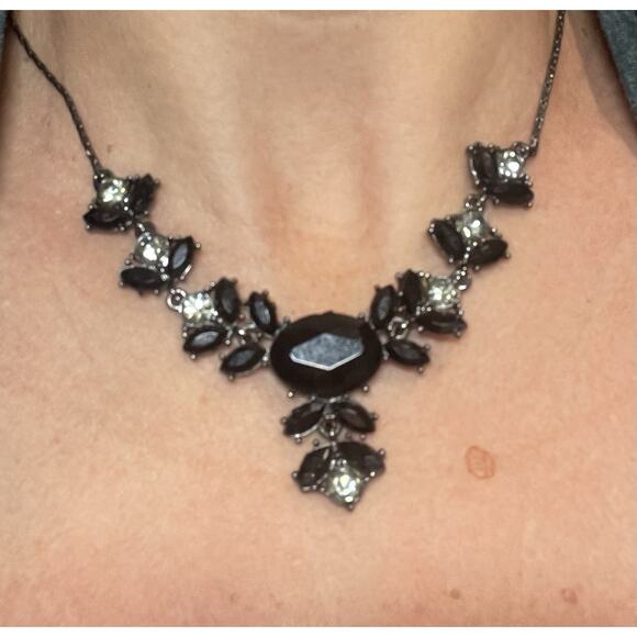 Vintage Avon Jet Collar Necklace 14" - Picture 1 of 5